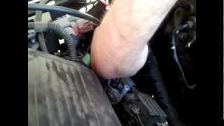 1998 to 2002 Honda Passport or Isuzu Trooper Spark Plug Replacement Tip!