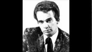 Merle Haggard(RARE).... I Always Get Lucky With You - 1983.wmv