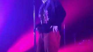Billie eilish belly dancing at her concert