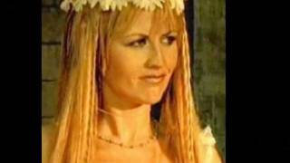 Dolores O&#39;riordan -Can&#39;t Smile Without You