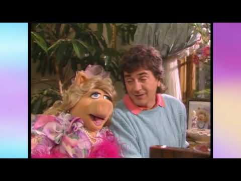 Muppet Songs: Dudley Moore and Miss Piggy - Our Love Is Here to Stay