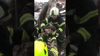 Adıyaman'da enkaz altında kalan bebek 36 saat sonra kurtarıldı | A Hab