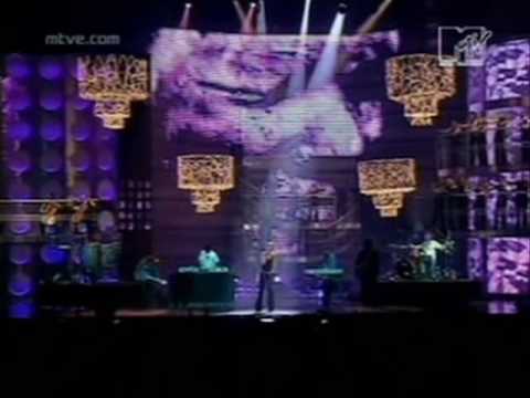 Dido Hunter live EMA 2001
