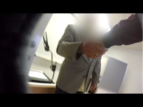 Gay and straight guys both go to an interview – guess who got the job | Metro News