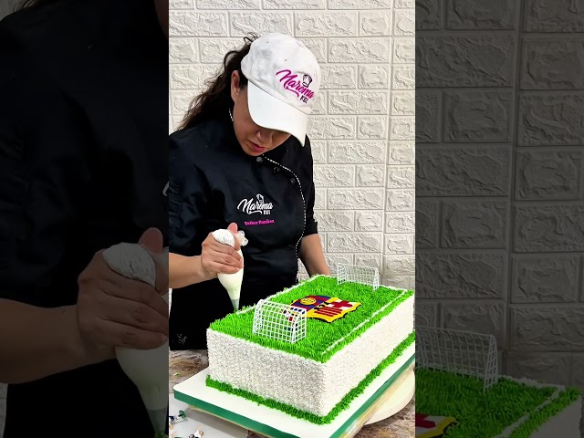 Vídeo relacionado con Decoración de Tartas Fútbol 3D, Topper de Tarta con Figuras de Jugadores de Fútbol, Adornos de Pastel Temático Deportivo para Cumpleaños, Baby Shower, Bodas, Fiestas de Fútbol y Eventos Deportivos