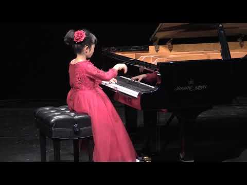 Gillock: Valse Etude - winning performance by Yaya Wang