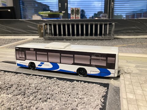 Erste Testfahrt mit einem BOGG/Carrera-Bus auf der selbstgebauten Carrera Digital 132 !