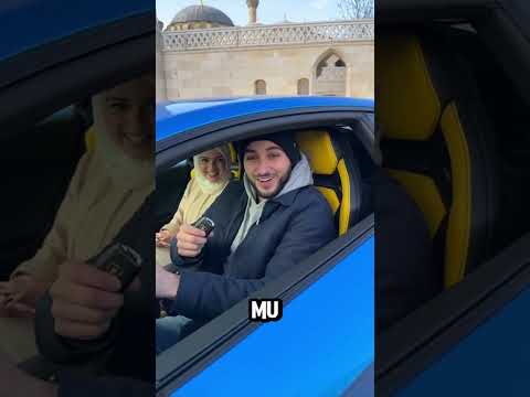 Namaz Kılanlara Lamborghini Hediye!