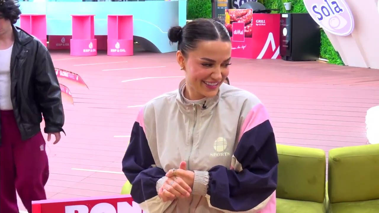 Kam qejf karakterin tek një çun/ Baby G i drejtohet banorëve