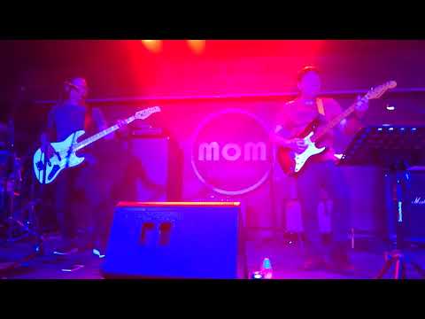 09 - Rocking in the Free World 180324 b