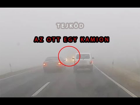 Ezt művelte a ködben a BMW-s. Volt, ahol kamion jött szembe