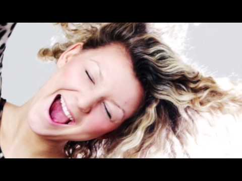 Corinne Bailey Rae - Put your records on, Acoustic version by Emily Adams. Guitar - Alan Pill