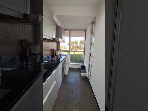 Video de YouTube - Apartamento 2 dormitorios con vista al mar y servicios completos en Playa Mansa – Alquiler temporada