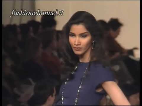 "Cerruti 1881" Autumn Winter 1991 1992 Paris 3 of 3 Pret a Porter Woman by FashionChannel