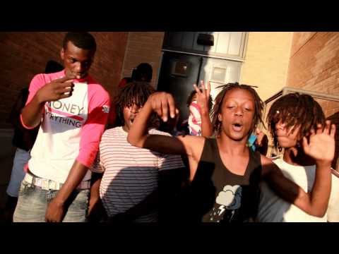 (GMEBE) Bravo - Checking Bagz (Shot by @GBOY_ )