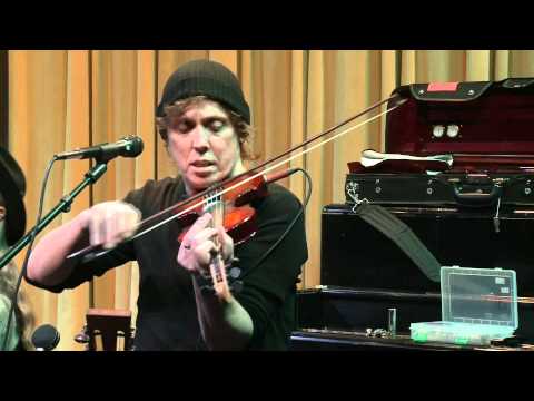 The Doobie Brothers - Black Water (Bing Lounge)