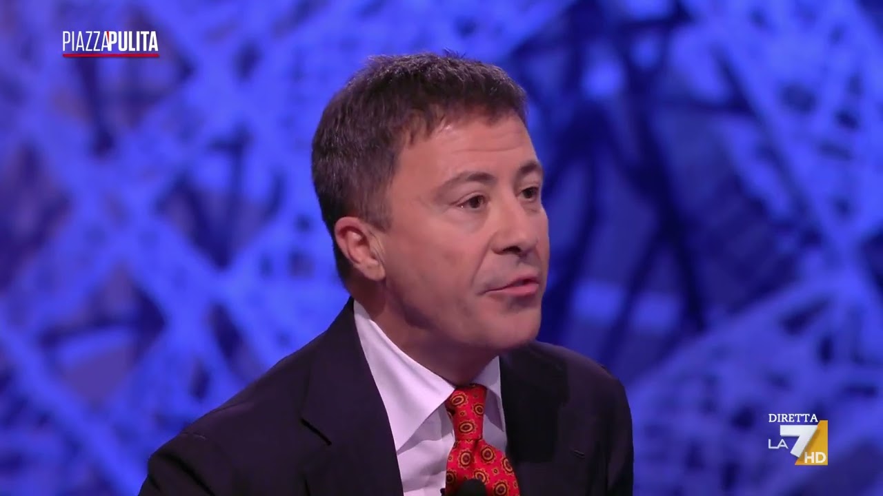 Formigli sbotta con Italo Bocchino: "Adesso mi arrabbio", "E arrabbiati"