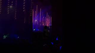 Hernan cattaneo playing gorillaz- busted and blue (yotto remix)