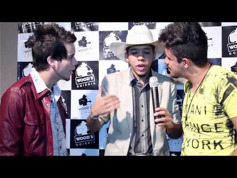 Max e Luan Prefiro Ficar em Goiânia.