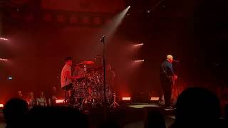 Louise Attaque - Fatigante (extract), Elysée Montmartre, Paris, France, 26th April 2022 ( 15h )