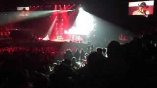 Jason Aldean - Sweet Little Something (Live at O2 Arena)