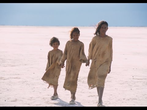 Rabbit-Proof Fence (2003) Official Trailer