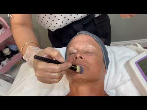 Dehaz Caviar Anti-aging and Face Lift Facial with 7e Myolift Treatment