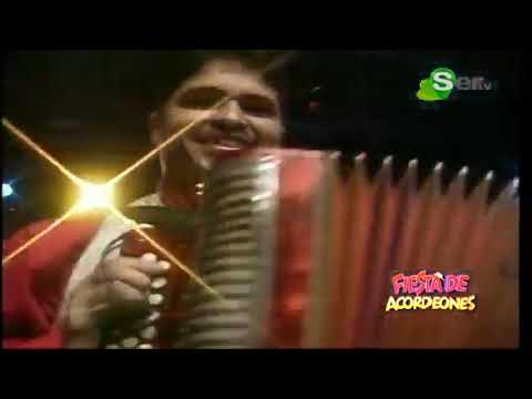 LA CHOLA (VIDEO EN VIVO) MANUEL & ABDIEL Y LOS CONSENTIDOS