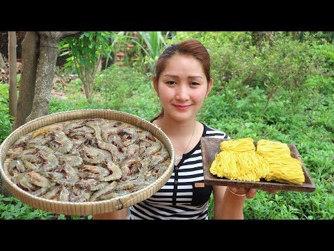 Yummy Shrimp Wrapped Yellow Noodle Crispy Recipe - Shrimp Wrapped Yellow Noodle - Cooking With Sros Video