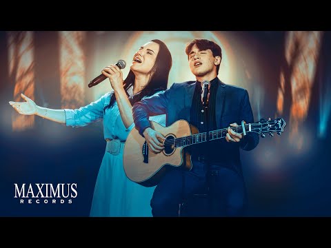 Nicolas Henrique & Giselli Cristina - Quando Todo Mundo Foi Embora Deus Ficou (Clipe Oficial)