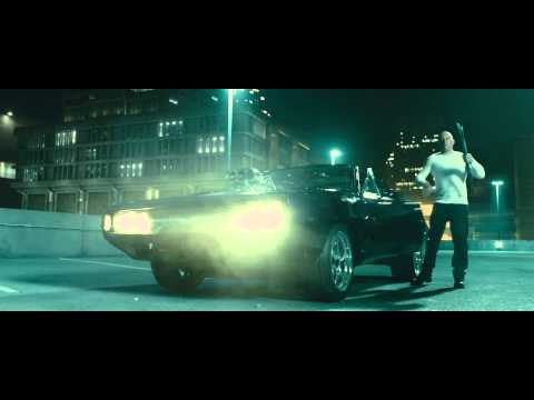 Fast & Furious 7 - Extrait 4 "Combat entre Dom et Shaw" VF [Au cinéma le 1er Avril]