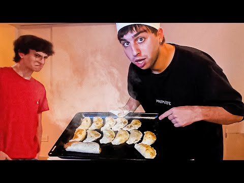 STREAMER COOKS FOR THE FIRST TIME