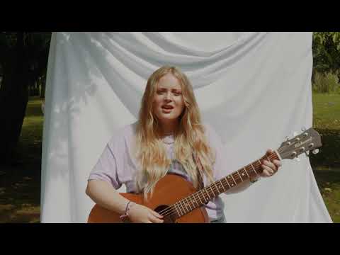 Sophia - Where Everybody Knows Your Name (Official video)