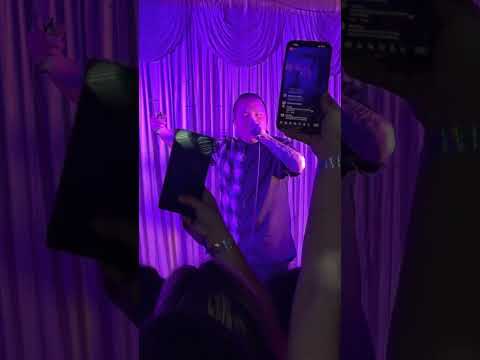 Huab Vwj and David Yang- Tsis tau txaus Appleton Banvinai concert 12/2/2022