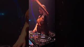 Download lagu Penampilan DJ Rere Melinda dengan gaun Coklat #acarajakarta #DJRereMelinda 4 mp3