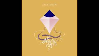 Sunlight -  Anik Khan f/Luna (prod. Jarreau Vandal & Anik Khan)