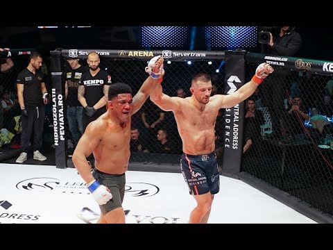 Moment unic în cușca de MMA cu 30 de secunde înainte de final, între Ion Pascu și Mauricio Reis!