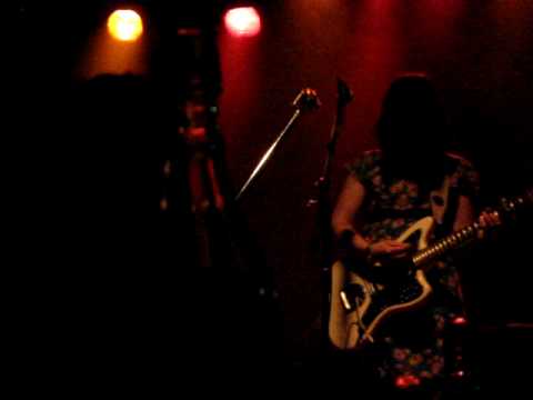 download lagu mp3 mp4 Abbe May The Rockin Pneumonia Design Desire Instrumental, download mp3 Abbe May The Rockin Pneumonia Design Desire Instrumental free download mp3, download mp3 Abbe May The Rockin Pneumonia Design Desire Instrumental