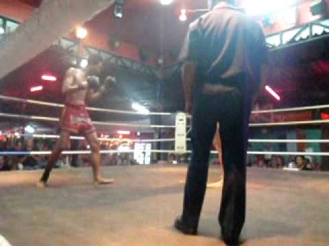 Phil Townley's Fight, first round