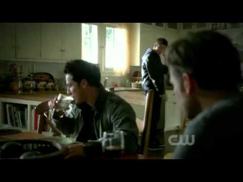 Vampire Diaries 3x10 - Klaus compels Jeremy to kill himself