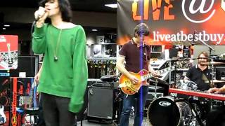 The Charlatans - Can&#39;t Get Out Of Bed (Live at Best Buy)