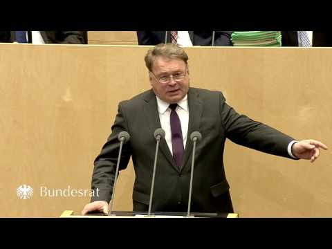 Staatsminister Helmut Brunner im Bundesrat am 10. März 2017 - Bayern