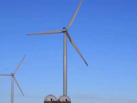 Video: Wind turbine leaking oil Fond Du Lac County, Wisconsin – Save