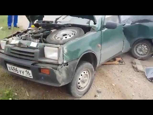 В Татарстане «Оку» разорвало на части во время аварии (фото + видео)