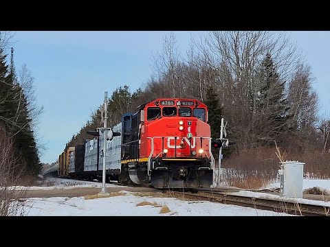 Classic Locomotive on CN Train L569 at Canaan Station!