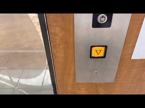 MEI Hydraulic Elevator at STL Galleria