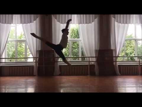 Grand jeté en tournant