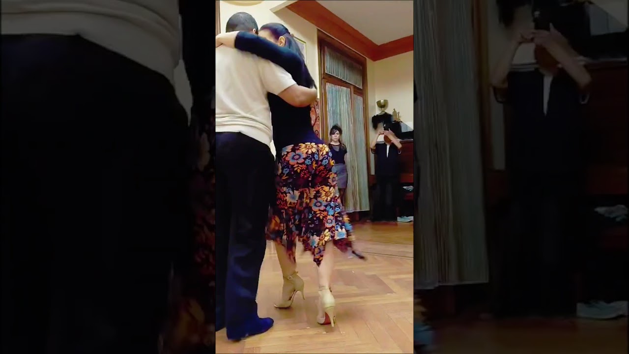 Georgina Vargas & Carlos Estigarribia demo clase tango rítmico