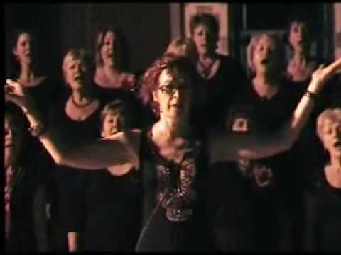 Bournemouth Community Gospel Choir - TUSCANY May '10.wmv