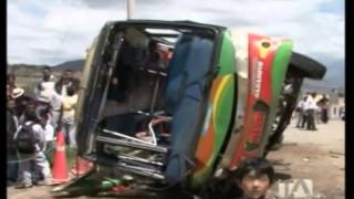 preview picture of video 'NUEVO ACCIDENTE BUS SAn PEDRO  DE RICAURTE'